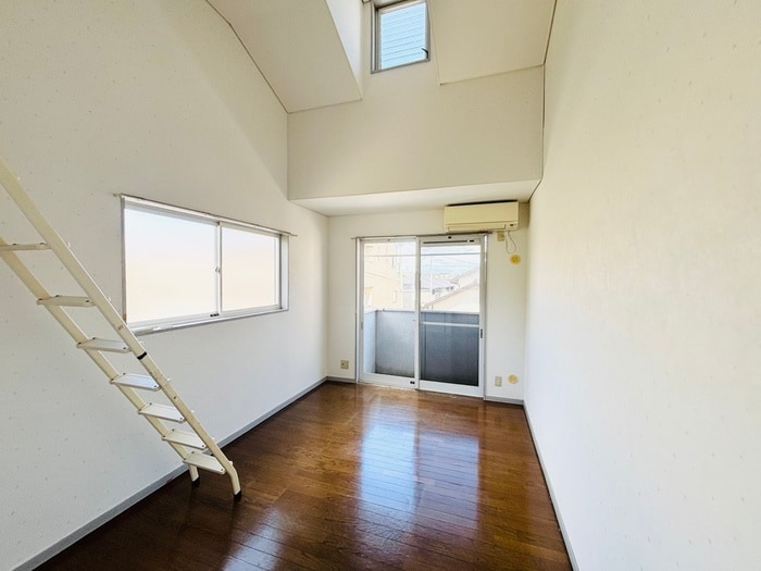 ロフティ遠藤の居室