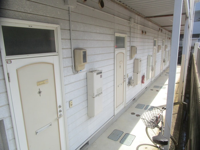 ロフティ遠藤のエントランス部分