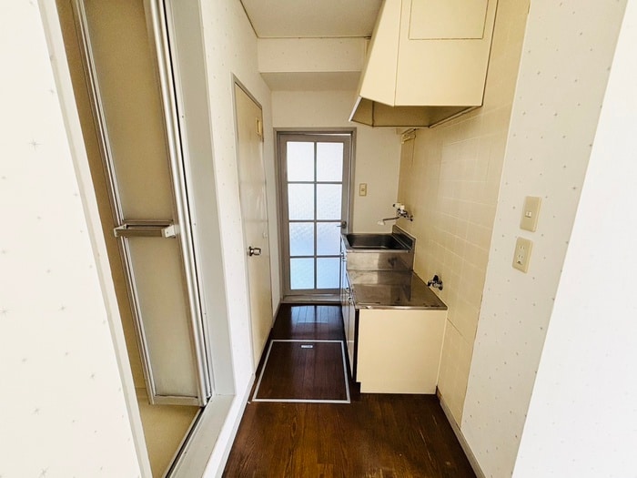 ロフティ遠藤の廊下