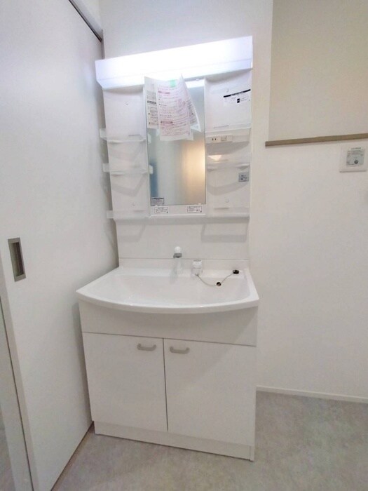 物件内観写真10　(洗面)