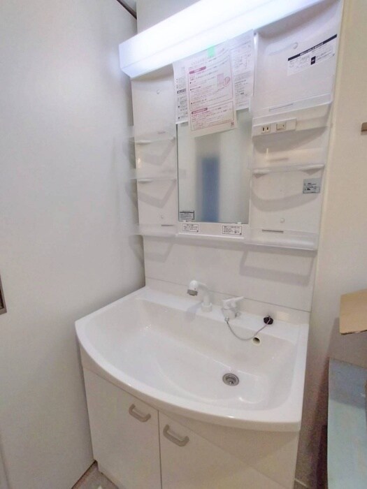 物件内観写真11　(洗面)