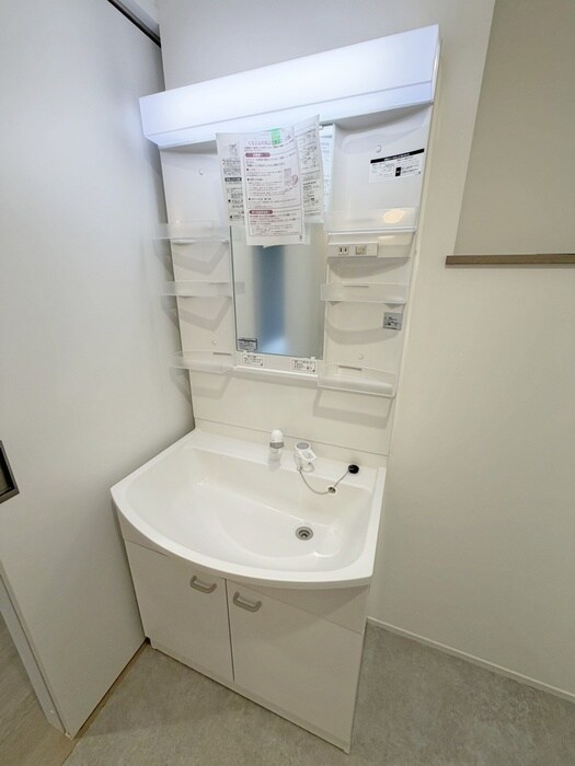 物件内観写真11　(洗面)