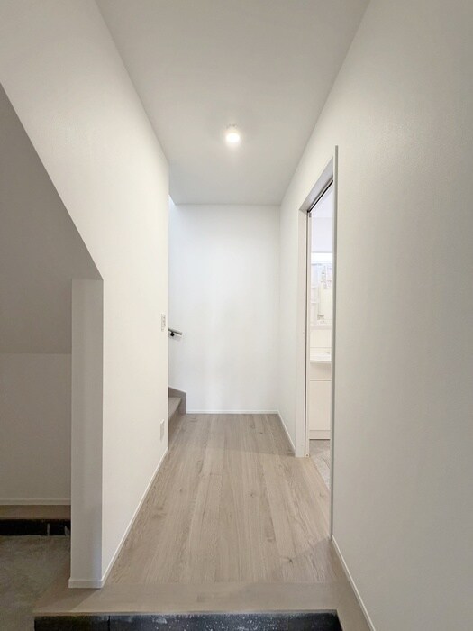 物件内観写真17　(廊下)