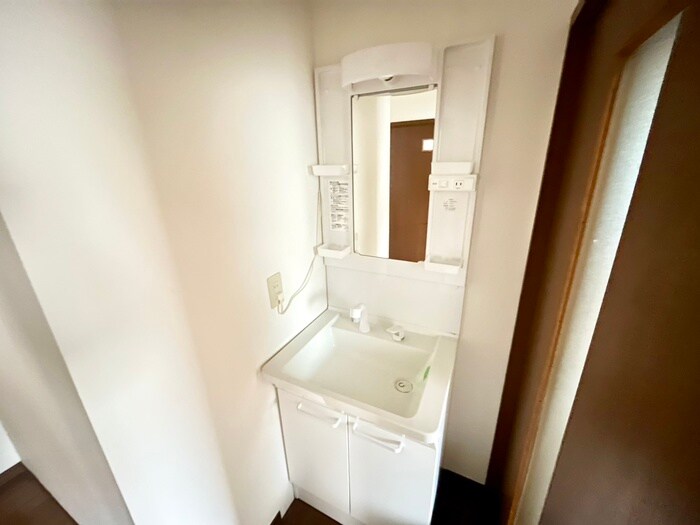 物件内観写真12　(洗面)