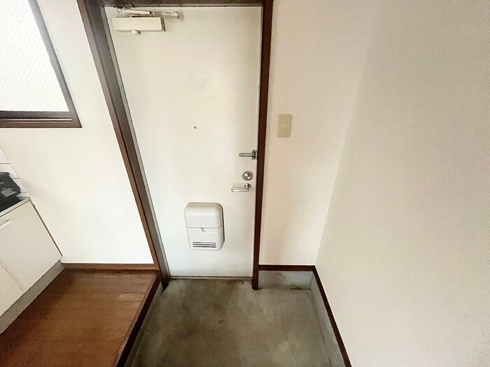 物件内観写真22　(玄関)