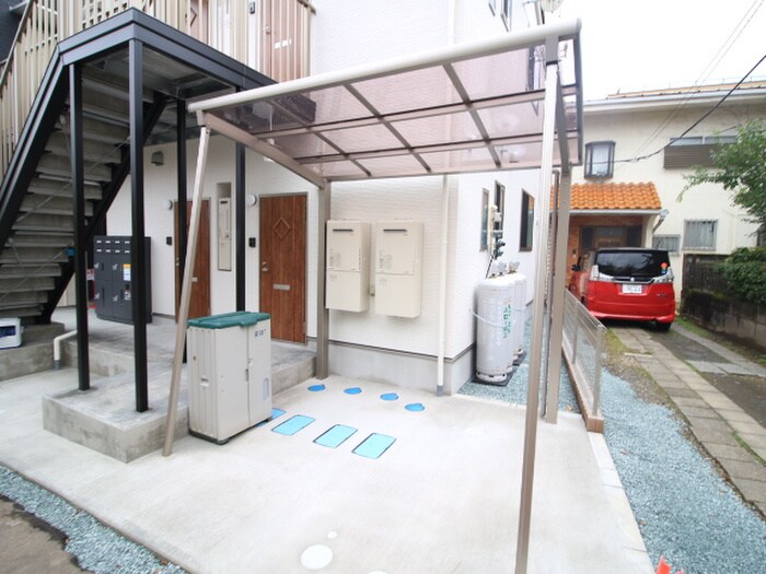 物件外観写真5　(駐輪場)