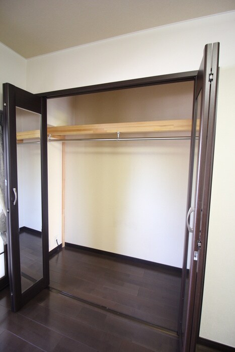 物件内観写真11　(収納)