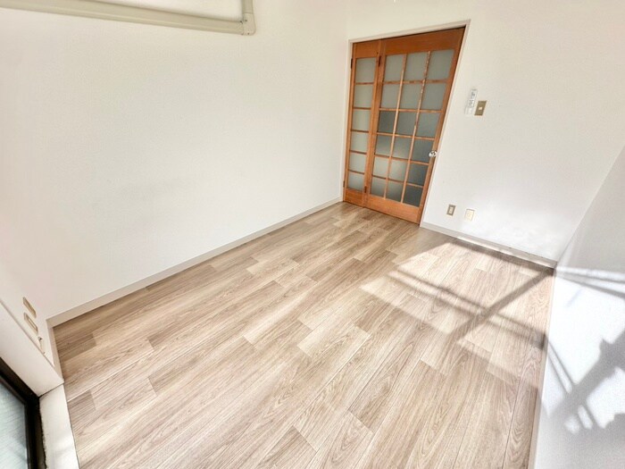 物件内観写真10　(居室)