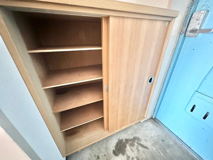物件内観写真15　(靴箱)