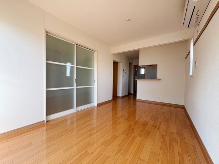 物件内観写真9　(居室)