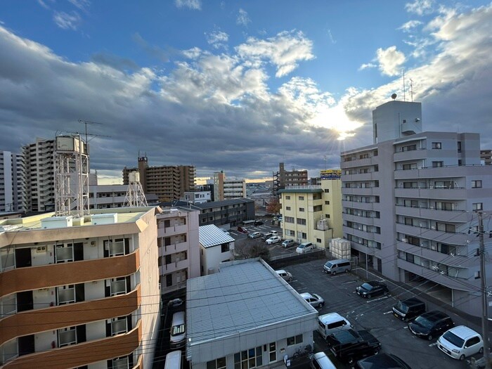 物件内観写真16　(室内からの展望)