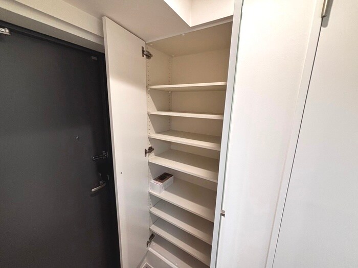 物件内観写真18　(靴箱)