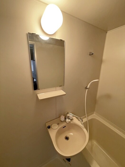 物件内観写真11　(洗面)