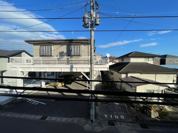 物件内観写真16　(室内からの展望)