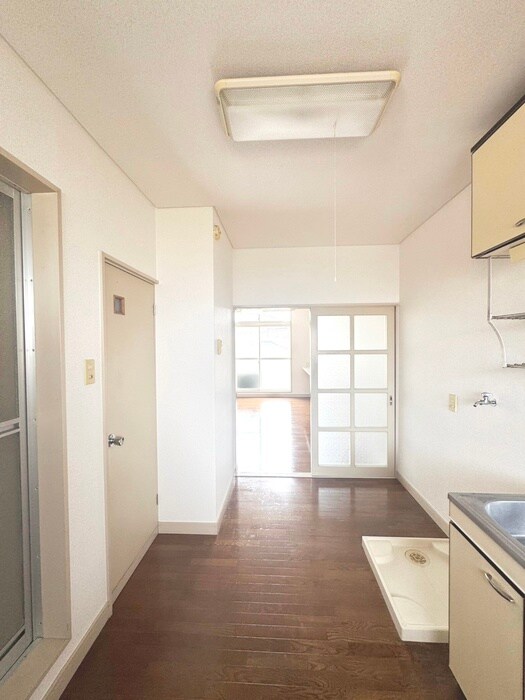 物件内観写真21　(廊下)