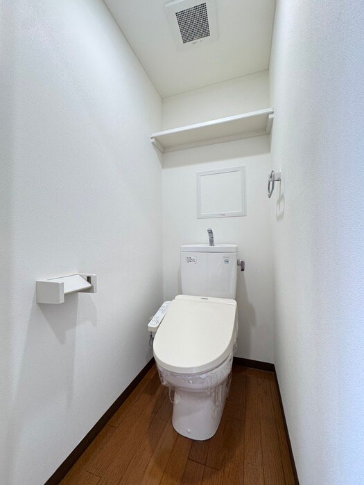 物件内観写真15　(トイレ)