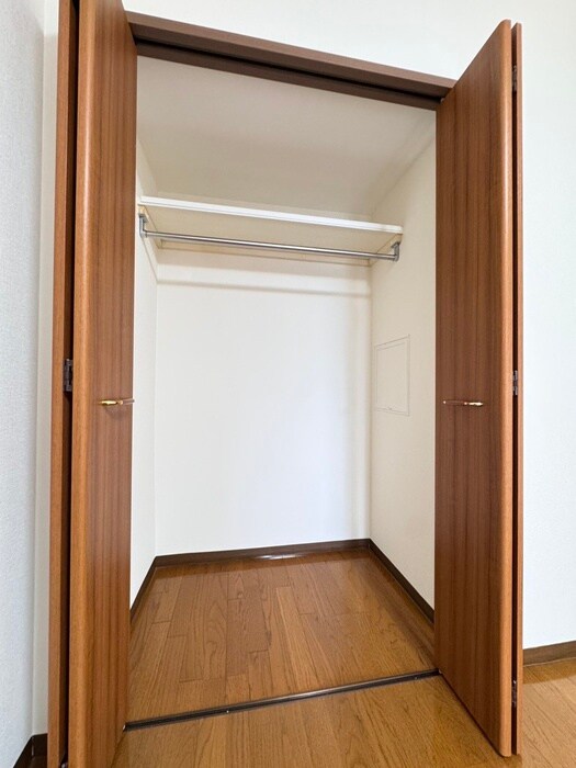 物件内観写真16　(収納)