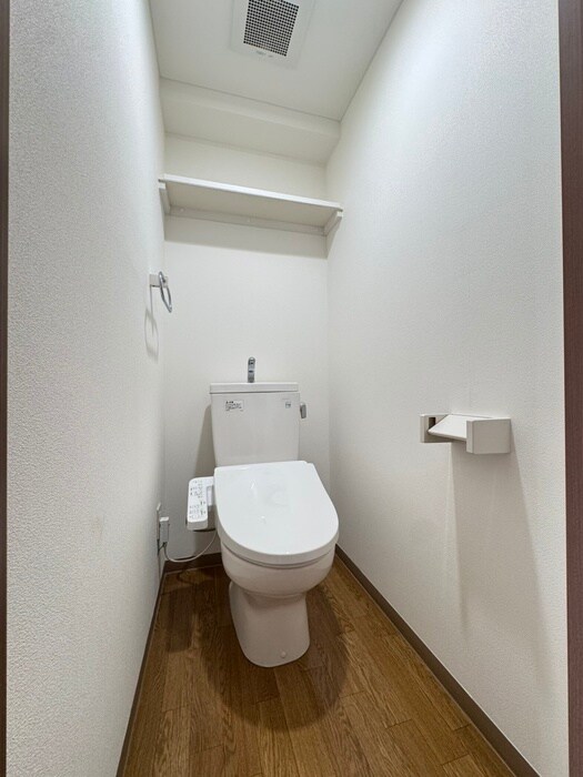 物件内観写真16　(トイレ)