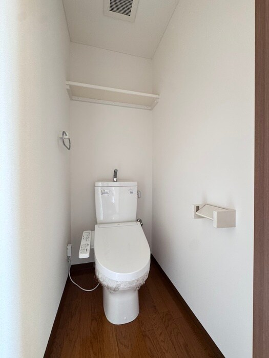 物件内観写真16　(トイレ)