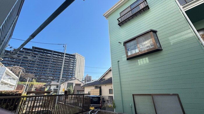 物件内観写真18　(室内からの展望)