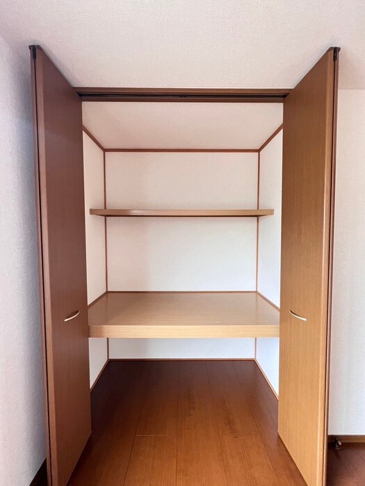 物件内観写真15　(収納)