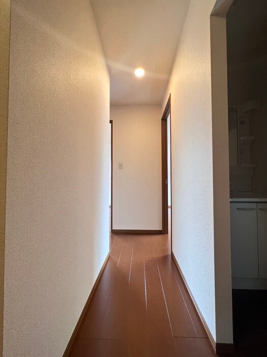 物件内観写真18　(廊下)