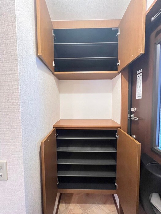 物件内観写真19　(靴箱)