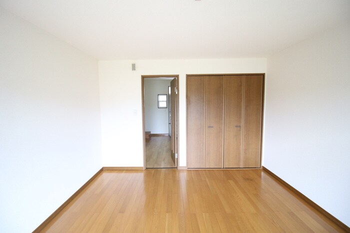 物件内観写真11　(居室)