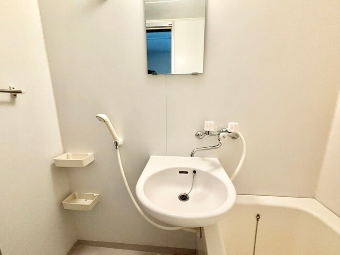 物件内観写真12　(洗面)