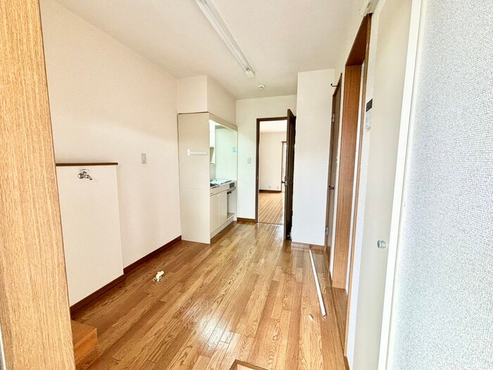 物件内観写真15　(廊下)