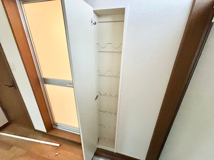物件内観写真16　(靴箱)