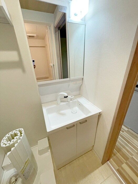 物件内観写真10　(洗面)