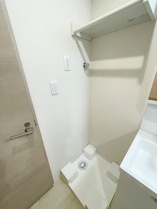 物件内観写真12　(洗濯機置場)