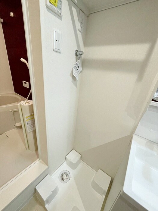 物件内観写真12　(洗濯機置場)