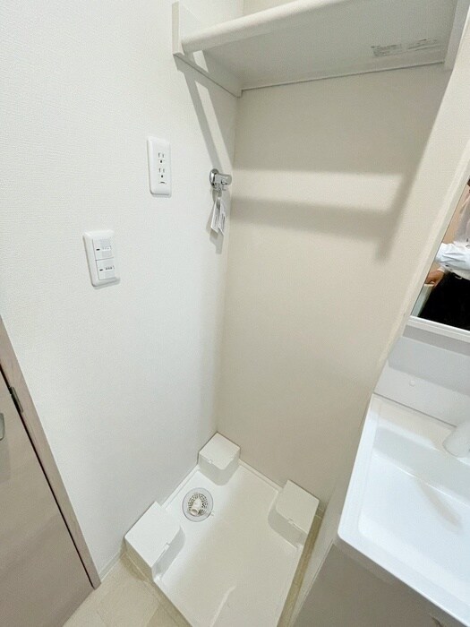 物件内観写真13　(洗濯機置場)