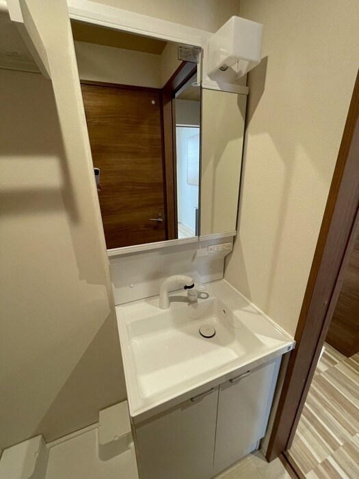 物件内観写真13　(洗面)