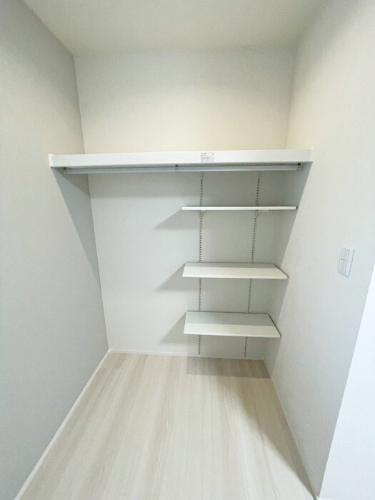 物件内観写真15　(収納)