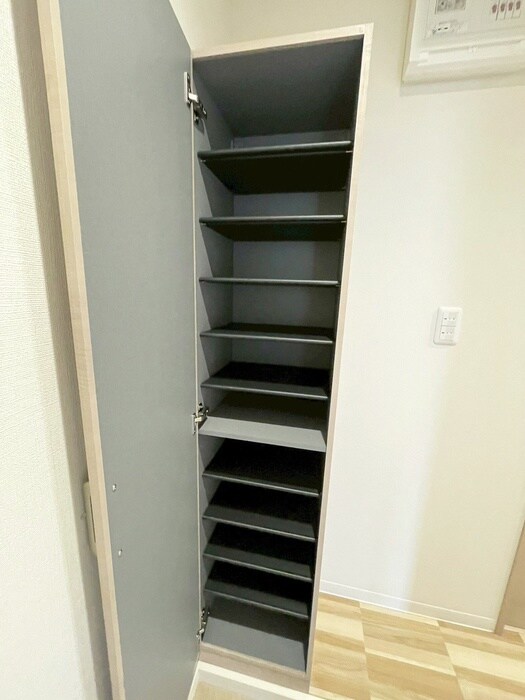 物件内観写真15　(靴箱)