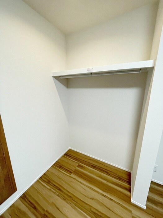 物件内観写真16　(収納)