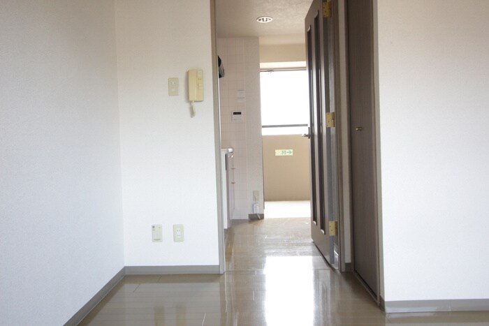 物件内観写真18　(廊下)