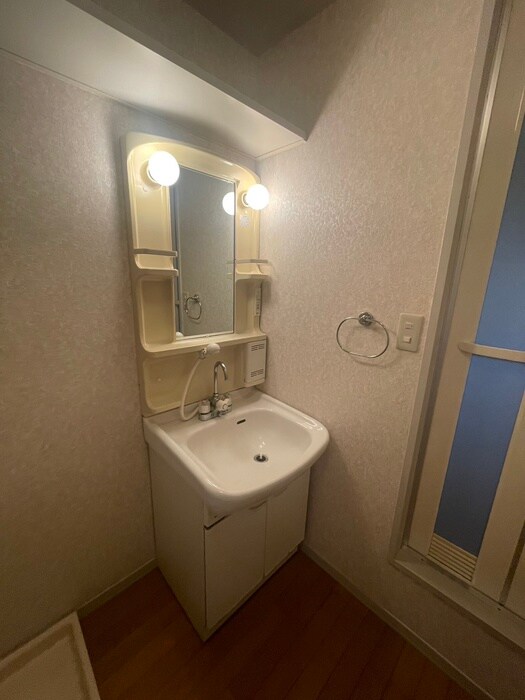 物件内観写真12　(洗面)