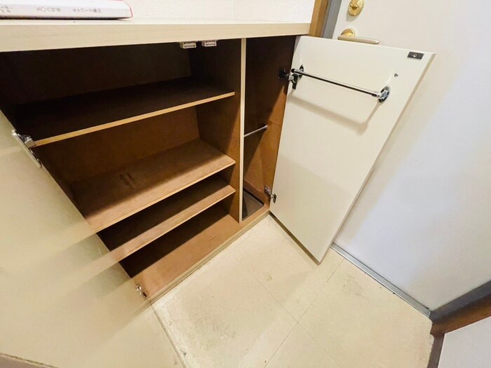 物件内観写真21　(靴箱)