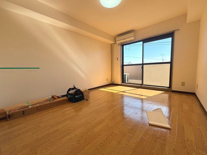 物件内観写真9　(居室)