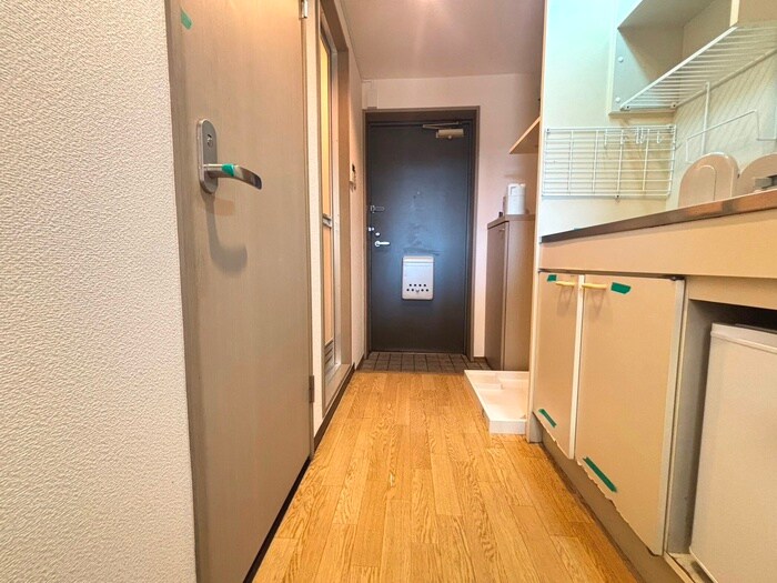 物件内観写真18　(廊下)