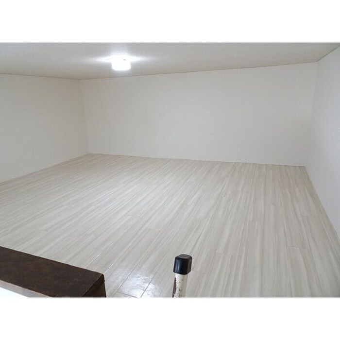 物件内観写真8　(ロフト)