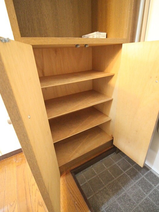 物件内観写真18　(靴箱)