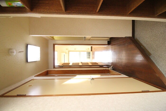 物件内観写真17　(玄関)