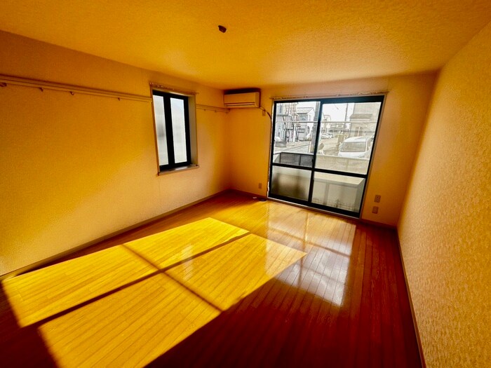 物件内観写真10　(居室)