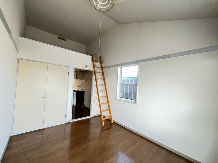 物件内観写真8　(居室)