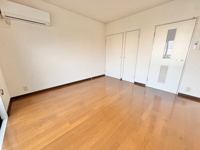 物件内観写真18　(居室)